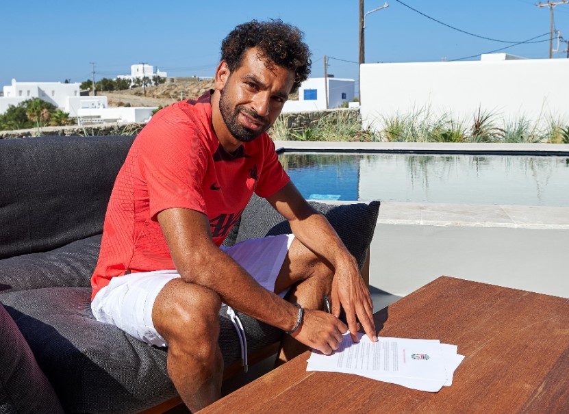 الاعتراض على كلوب و"عناد" ماني.. 5 أزمات تلاحق أسطورة صلاح في ليفربول